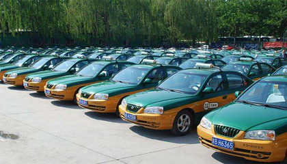 新制度瞄準(zhǔn)出租車司機(jī)!乘客評(píng)價(jià)跟司機(jī)收入掛鉤!的哥笑了